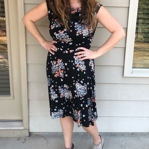 Loft flower dress 👗 🌸